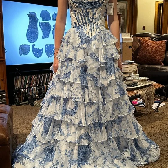 Sherri Hill 57250 Blue White Gown Sz